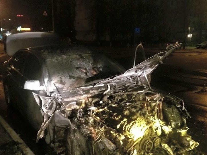 МВД: В Киеве сожгли автомобиль и.о. главы "Укрзалізниці"
