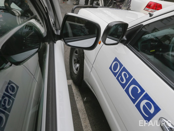 Спикер АТО: Угрозы боевиков расстрелять наблюдателей ОБСЕ нарушают Минские договоренности