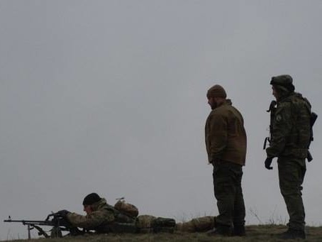 Полк "Азов": Террористы обстреливают позиции сил АТО в районе Широкино из тяжелой артиллерии