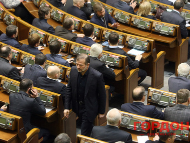 Закон об амнистии и создание комиссии по Конституции Рада рассмотрит после 16.00