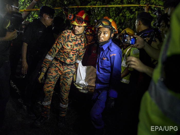 В Малайзии в воздухе взорвался вертолет с высокопоставленными чиновниками