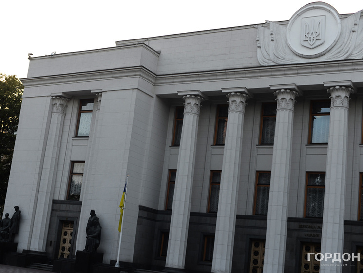 Рада выделила 400 млн грн на погашение задолженности по зарплатам перед шахтерами