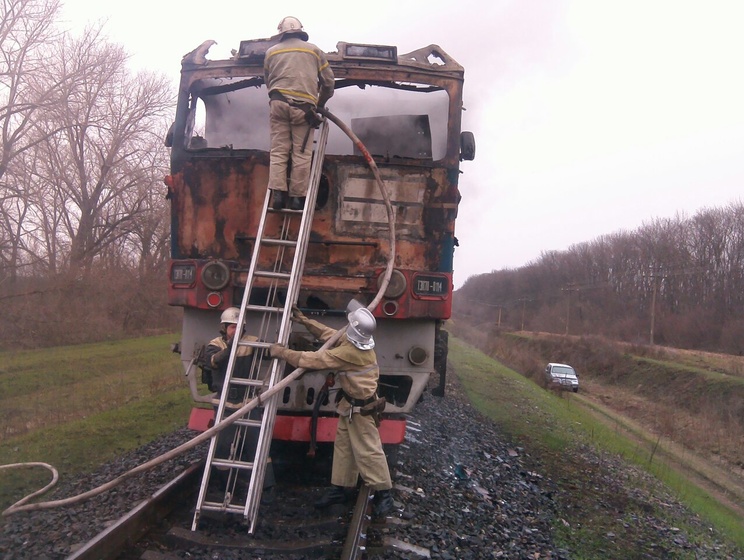 Госслужба по ЧС: В Черкасской области загорелся поезд во время движения, пострадавших нет