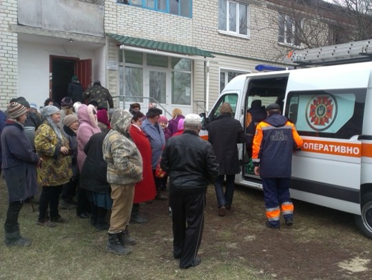 ГСЧС: За три месяца спасатели доставили в Луганскую область около 110 тонн продуктов и стройматериалов