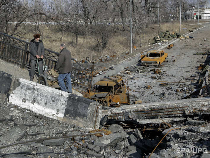 СМИ боевиков сообщают о сильном пожаре в Куйбышевском районе Донецка