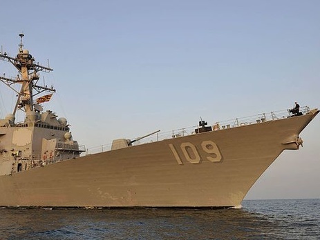 В Черном море ракетный эсминец США проводит учения с боевыми кораблями Турции