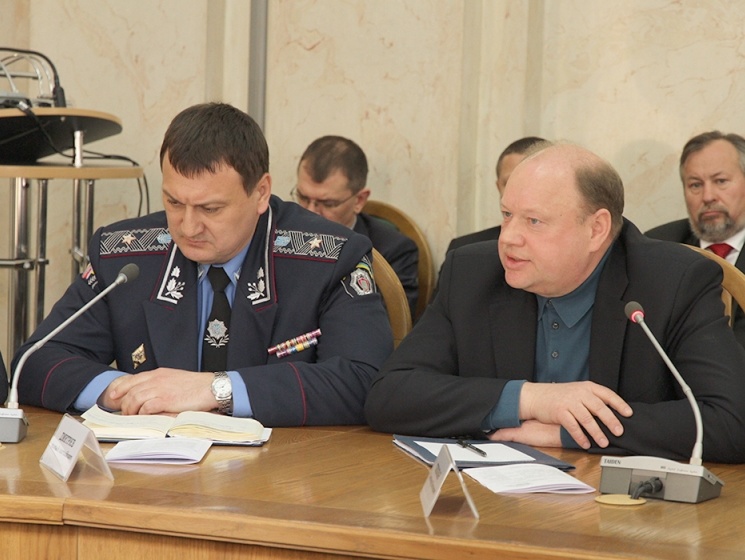 СБУ и милиция в Харькове переходят на усиленный режим работы
