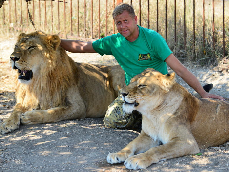 Крымский владелец зоопарков Зубков хочет переехать на материковую Украину из-за "передела собственности"