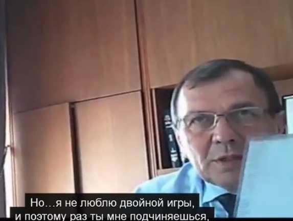 Мэр Ужгорода Погорелов угрожал подчиненному куклой вуду: Ты и вся твоя семья могут так пострадать! Видео