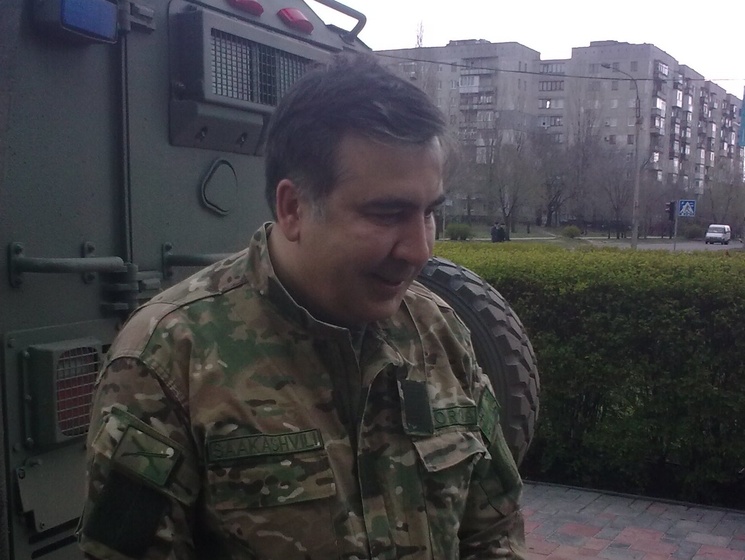 Саакашвили: Украинских военных, участвующих в АТО, обучали экс-начальник грузинского Генштаба и его офицеры