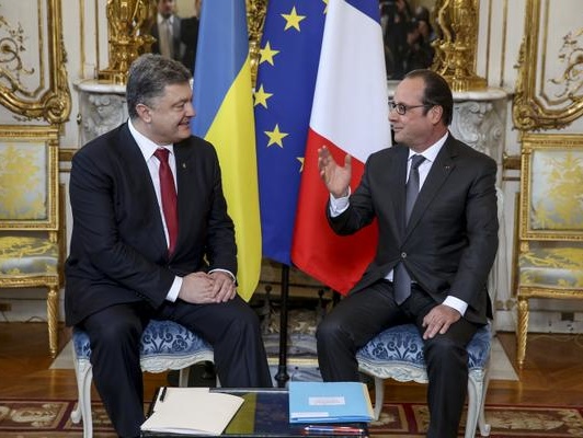 Порошенко: Президент Франции посетит Украину с официальным визитом