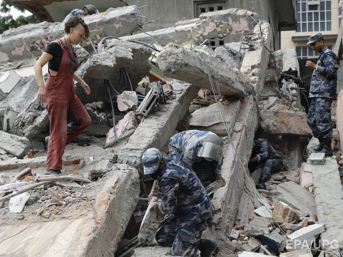 Число жертв землетрясения в Непале превысило 1800 человек