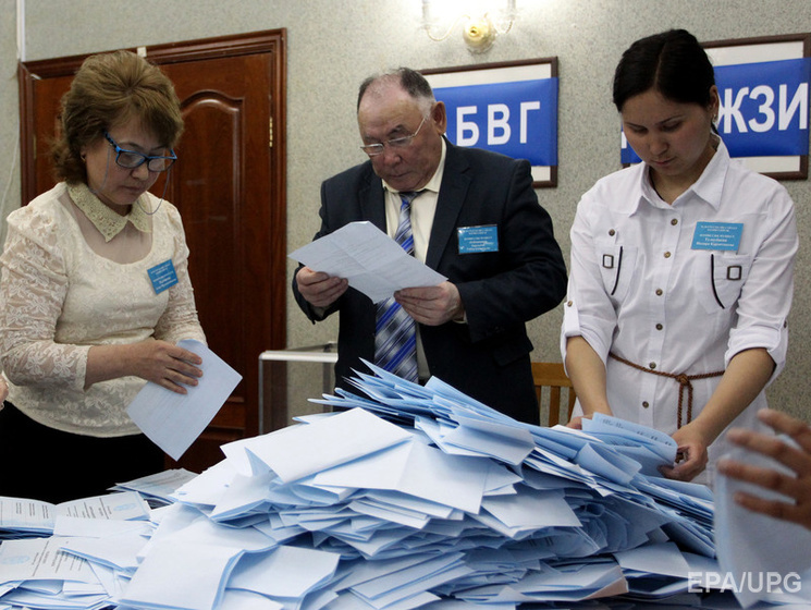 Экзит-полл: Назарбаев победил на президентских выборах в Казахстане