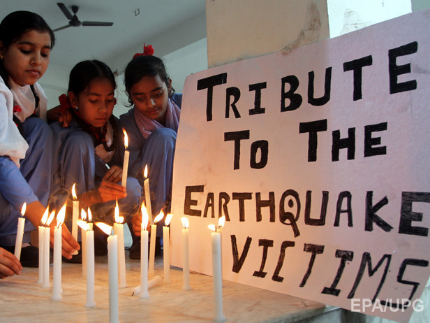 Число жертв землетрясения в Непале превысило 3700