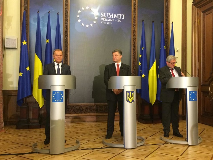 Туск: ЕС не рассматривает вариант отправки на Донбасс военной миссии