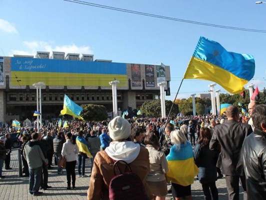 Харьковчан просят избегать провокаций и конфликтов на майские праздники