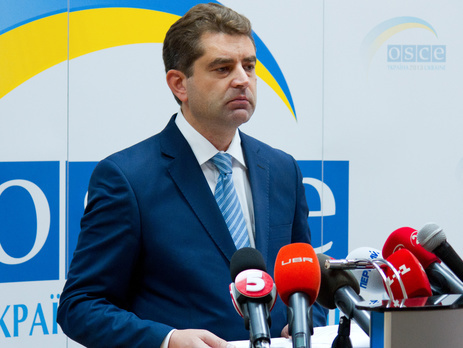 МИД Украины выразил протест в связи с визитом Медведева в Крым 