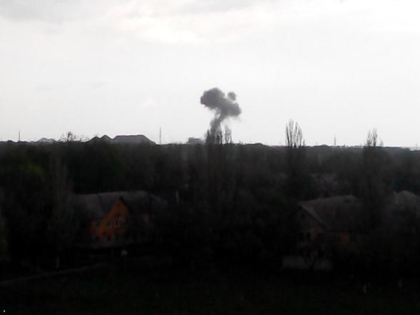 СМИ: В Донецке прогремел сильный взрыв в месте расположения артиллерийской батареи боевиков