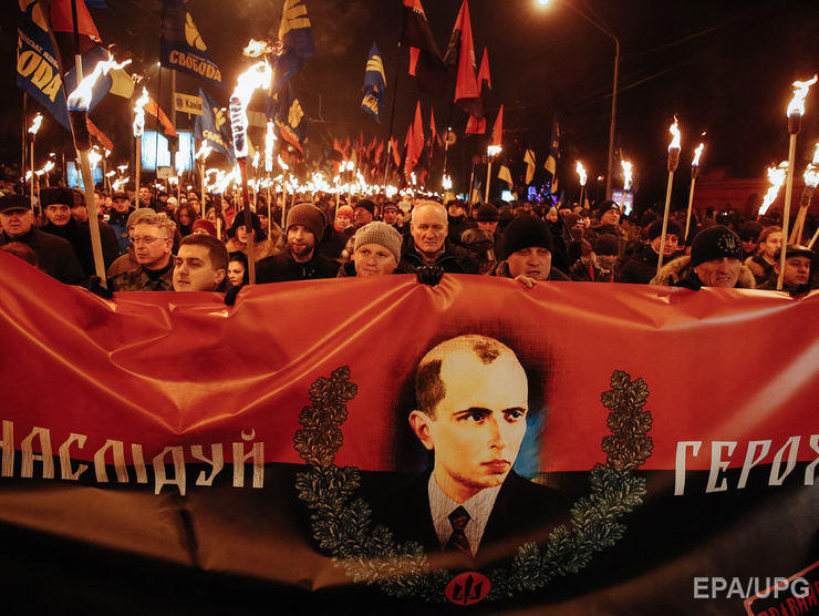 Солонин и Собченко: Если Порошенко подпишет закон о принудительном "шанувании" нацистов, в США развяжут антиукраинскую кампанию