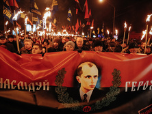 Солонин и Собченко: Если Порошенко подпишет закон о принудительном 