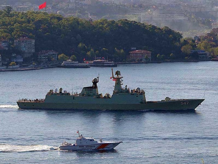 СМИ: В Черное море вошли два китайских фрегата