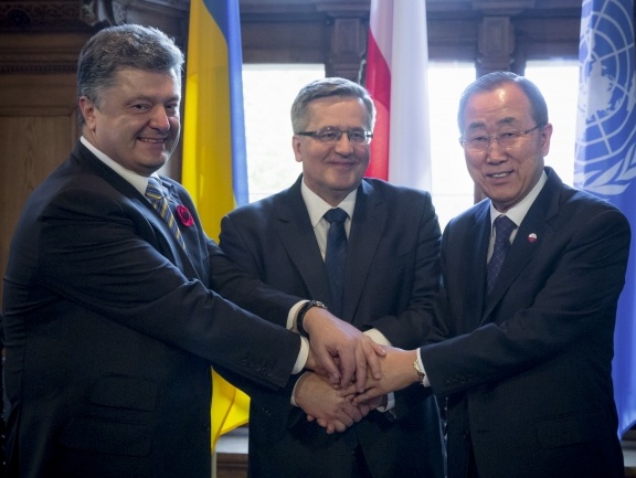 Порошенко: ООН должна играть большую роль в урегулировании кризиса на Донбассе