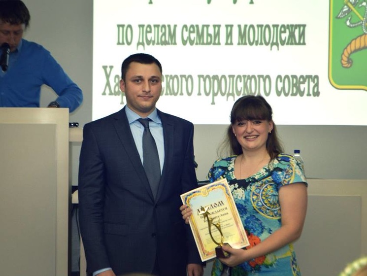 Волонтер Доник: В Харькове наградили "волонтеров", которых никто не знает