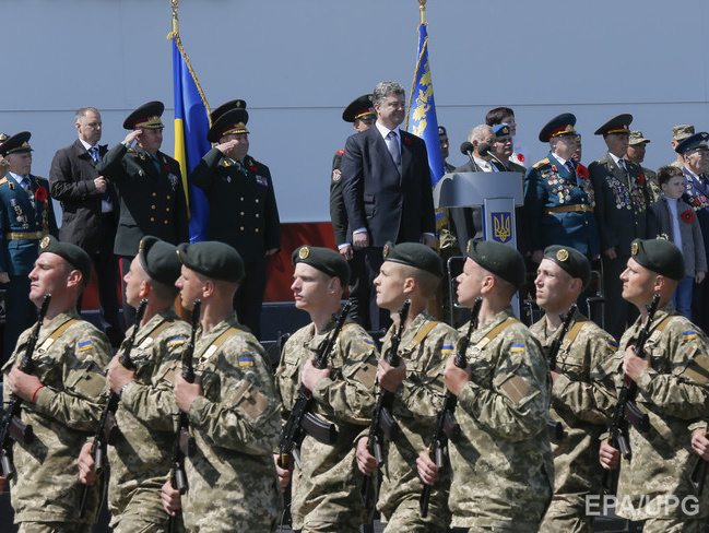 Порошенко подписал указ о награждении 3464 военнослужащих государственными наградами за участие в АТО