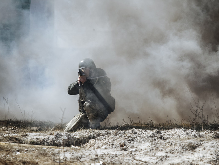 Полк "Азов": При обстреле Широкино ранены двое военных
