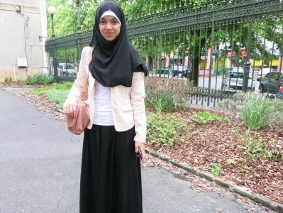 СМИ: Мусульманской студентке во Франции запретили носить длинную юбку 