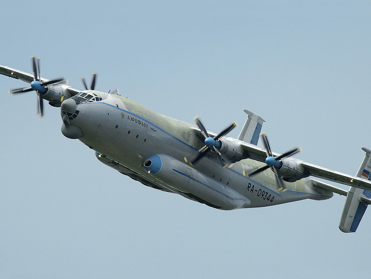 Вблизи границ Латвии замечен российский военно-транспортный самолет