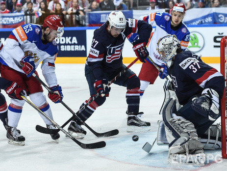 ЧМ по хоккею: Россия проходит в финал, одержав победу над командой США. Фоторепортаж