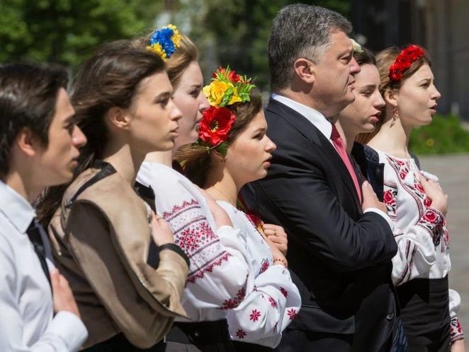 Дайджест 16 мая: День Европы в Киеве, экс-президента Египта приговорили к смерти, Обама хочет ветировать финансовую помощь Украине
