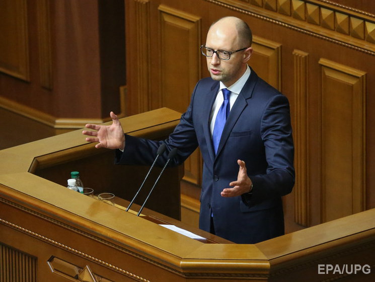 Яценюк предлагает Раде разрешить пребывание миротворцев на территории Украины