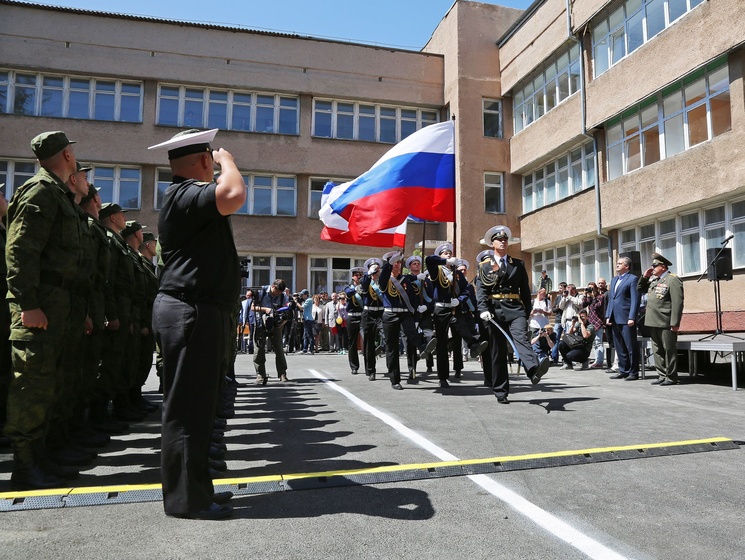 В оккупированном Крыму прошел первый призыв в армию