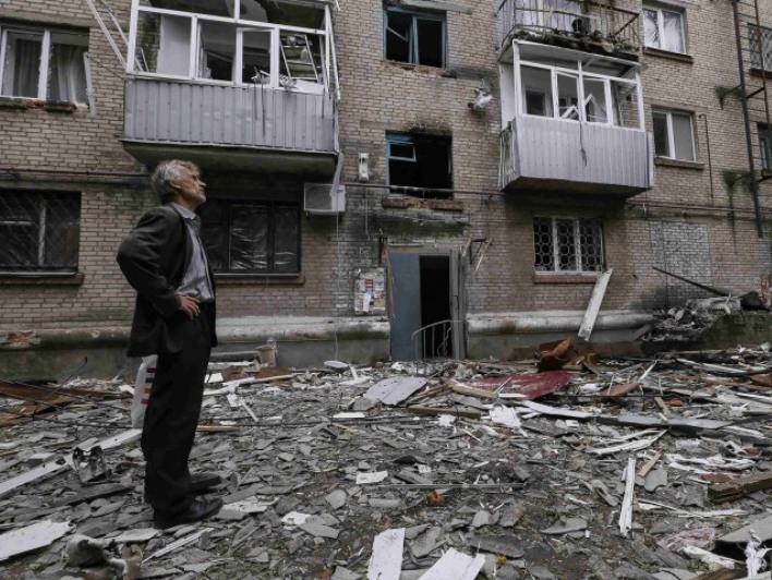 Пресс-центр АТО: Террористы обстреливают ремонтников, которые согласились наладить водоснабжение Донбасса