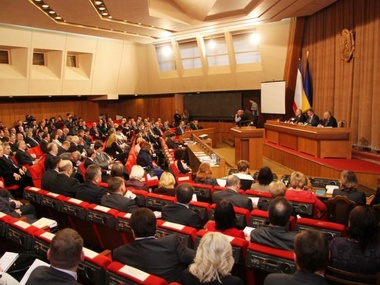 Томенко: ВР должна рассмотреть роспуск парламента Крыма