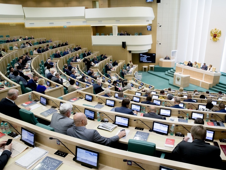 Совет Федерации РФ может собраться на внеочередное заседание