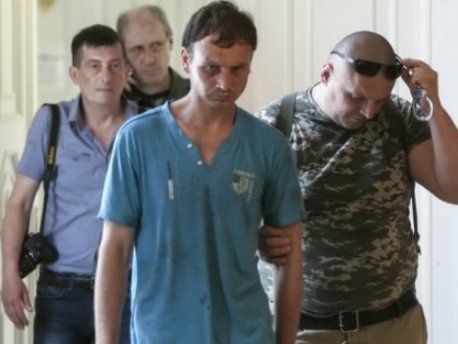 Из плена боевиков освободили украинского военного, захваченного в Марьинке