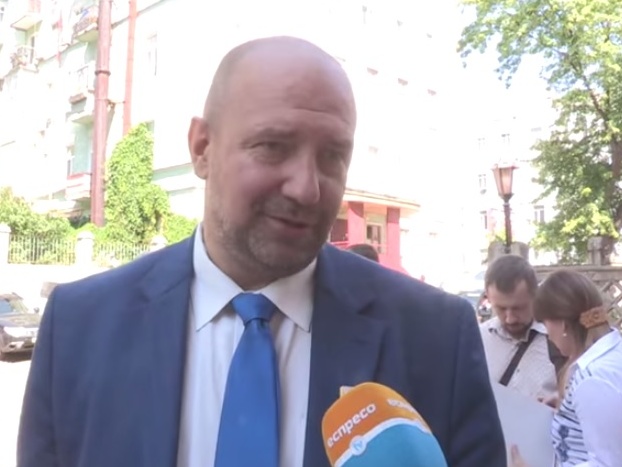 Мельничук прибыл на допрос в ГПУ и заявил, что не считает себя подозреваемым