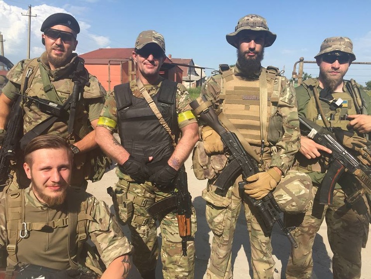 Шкиряк: Боевики больше часа обстреливали позиции "Азова" в Широкино, ранен один боец