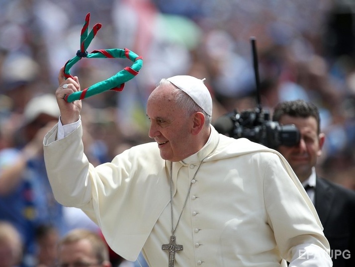 СМИ: Папа Римский встретится с представителями ЛГБТ-сообщества