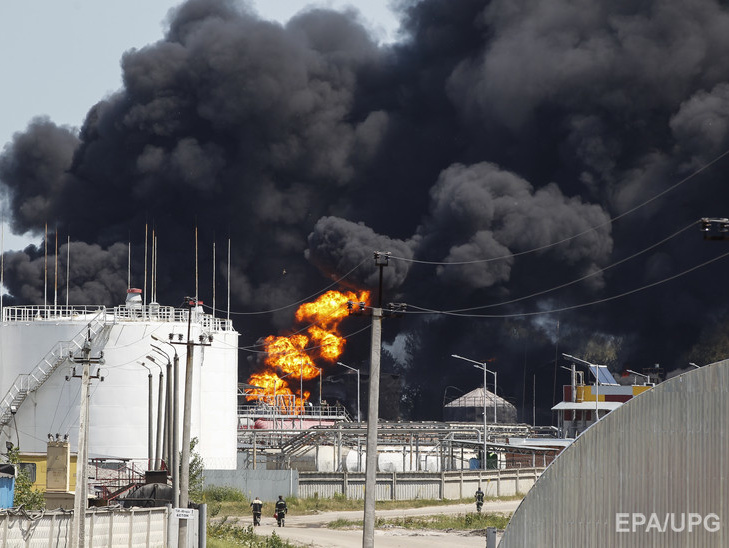 ГСЧС: Угрозы взрыва на нефтебазе под Киевом нет