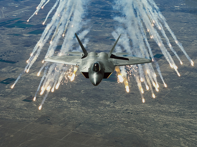 The Wall Street Journal: США планируют разместить в Европе истребители F-22 Raptor