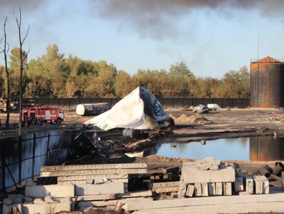 ГСЧС: Признаков горения на территории нефтебазы под Киевом не зафиксировано
