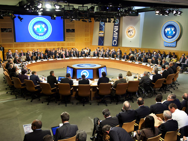 Власти Украины не обращались в МВФ за финансовой помощью