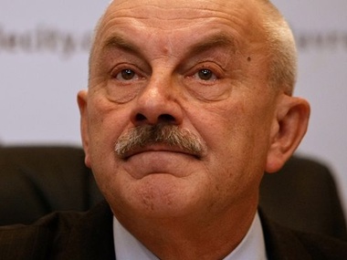 Экс-советник главы НБУ: Гривна упала из-за девальвации рубля и Евромайдана