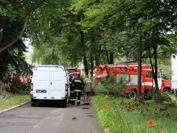 ГСЧС: В Киеве горел один из корпусов психиатрической больницы, жертв и пострадавших нет