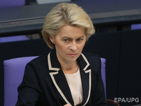 Министр обороны ФРГ: НАТО должен "с трезвой головой" реагировать на атомные угрозы Кремля
