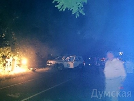 МВД: В Одессе неизвестный ранил двух патрульных милиционеров